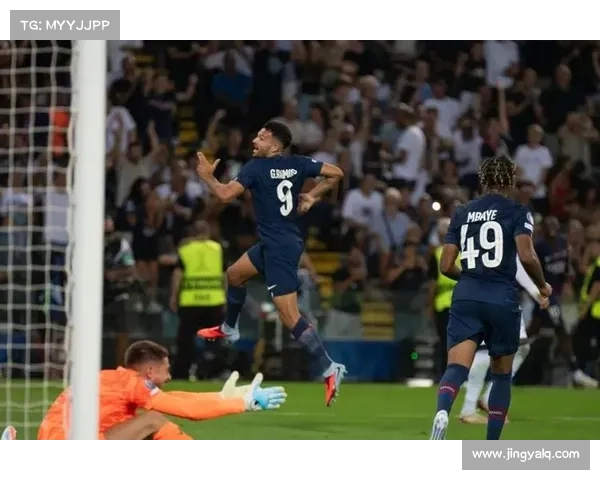 巴黎圣日耳曼球星在超级杯决赛关键时刻挺身而出助球队夺冠